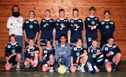 fotbsmaagut1-97